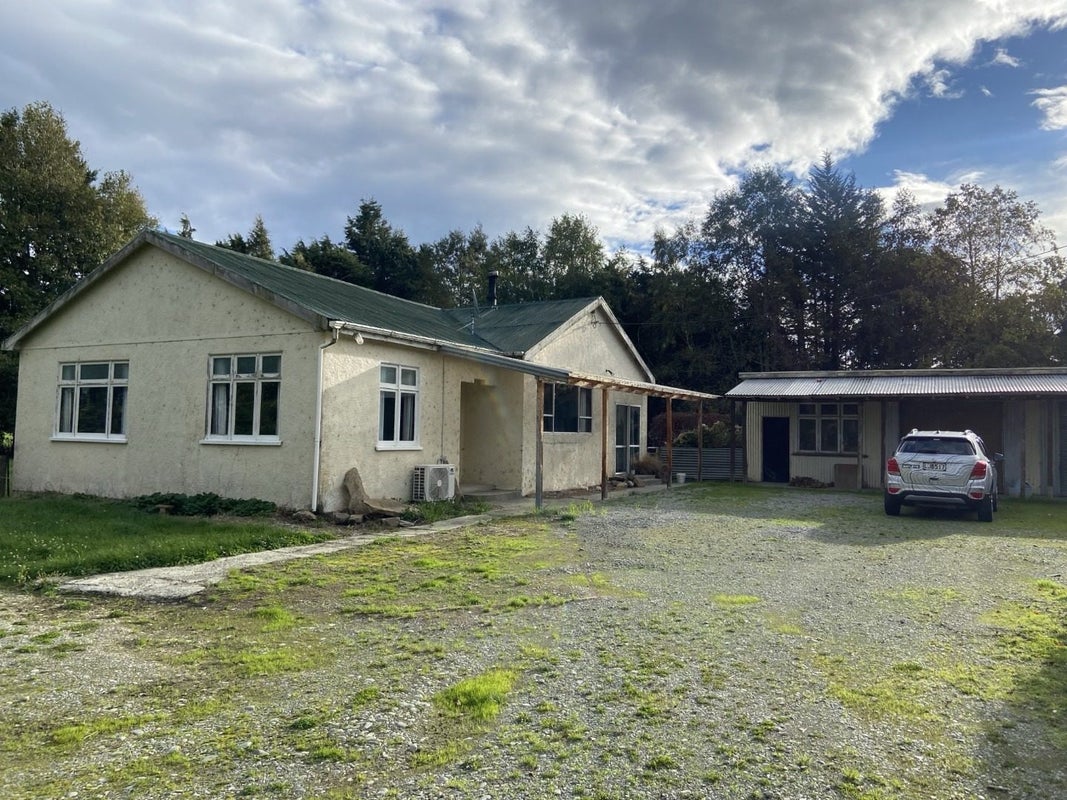 1711 South Hillend Dipton Road, Dipton - Carousel 1