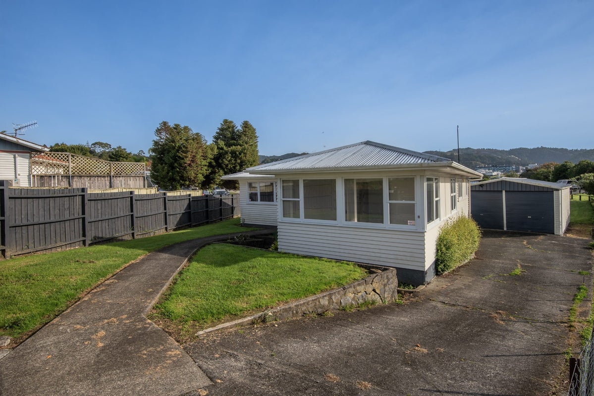 8 Kendon Place, Raumanga, Whangarei - Carousel 1
