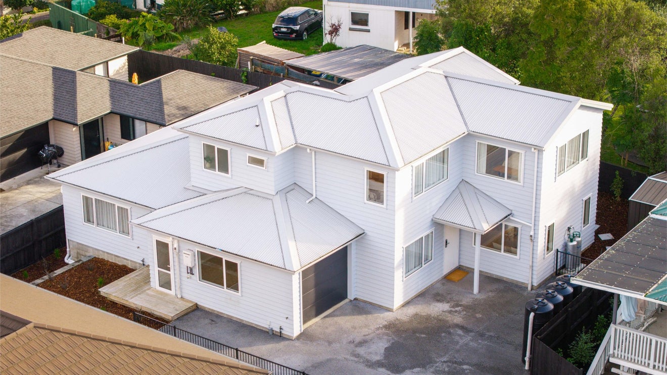 72A Waimumu Road, Massey, Auckland - Carousel 2