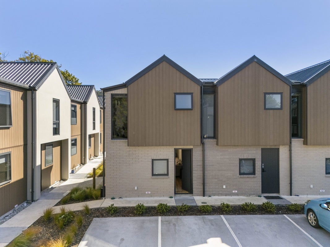 22 Dallas Lane, Caversham, Dunedin - Carousel 1