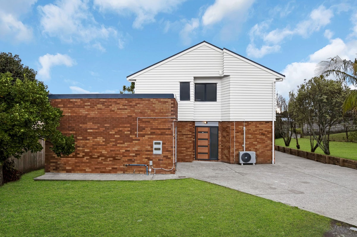 4C Kelkirk Street, Kelston, Auckland - Carousel 2