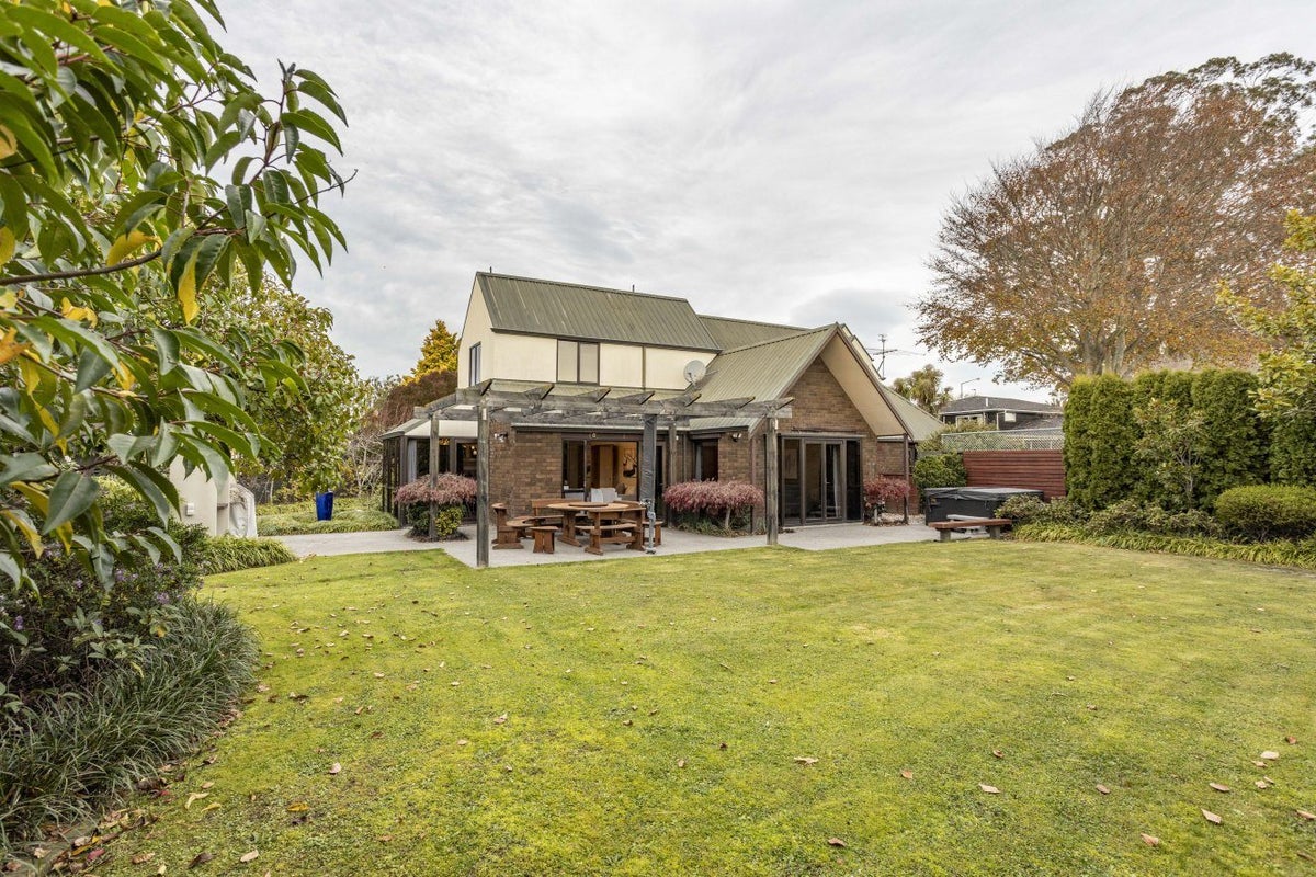5 Abbotts Place, Avonhead, Christchurch - Carousel 2