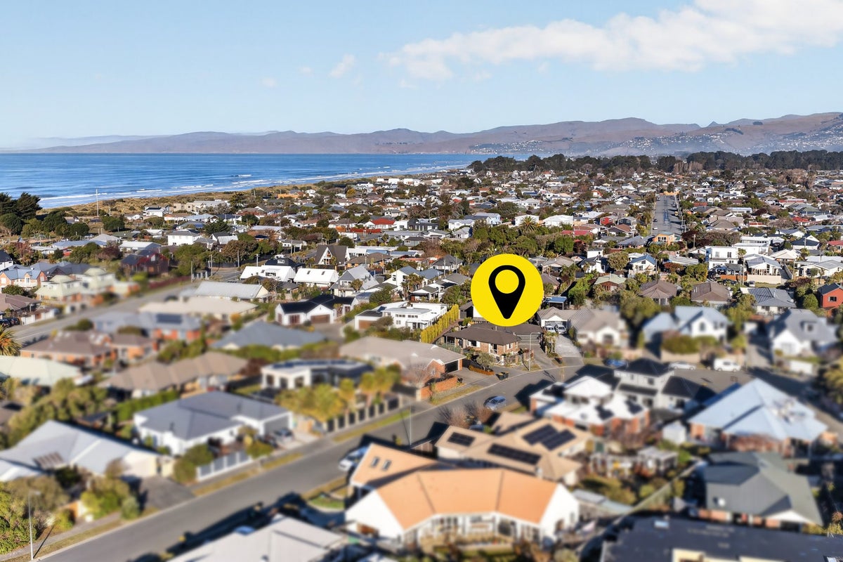1/17 Cordyline Place, Waimairi Beach, Christchurch - Carousel 22