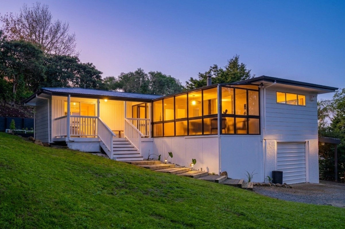 10 Kea Place, Woodhill, Whangarei - Carousel 1