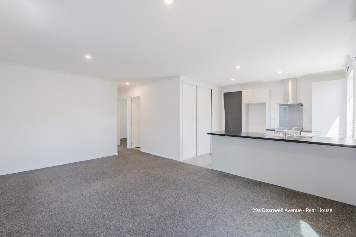 29 Deanwell Avenue, Deanwell, Hamilton - Carousel 2