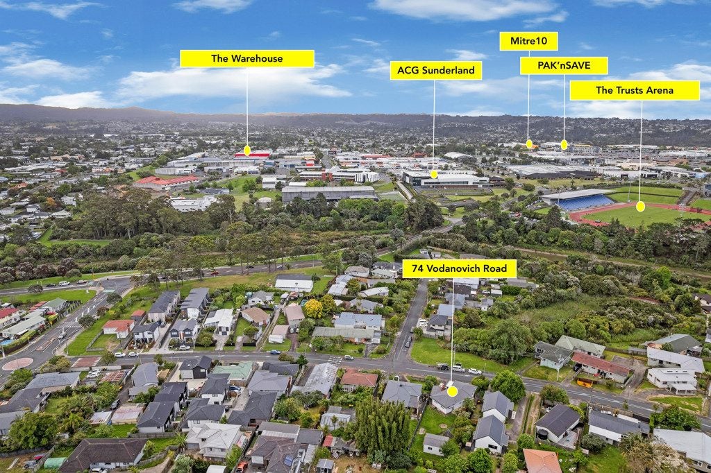 74 Vodanovich Road, Te Atatu South, Auckland - Carousel 15