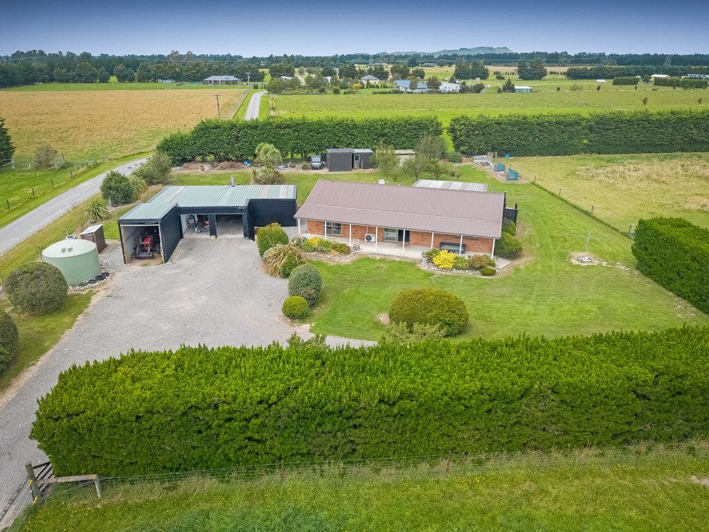 690 Depot Road, Burnt Hill, Oxford - Carousel 1