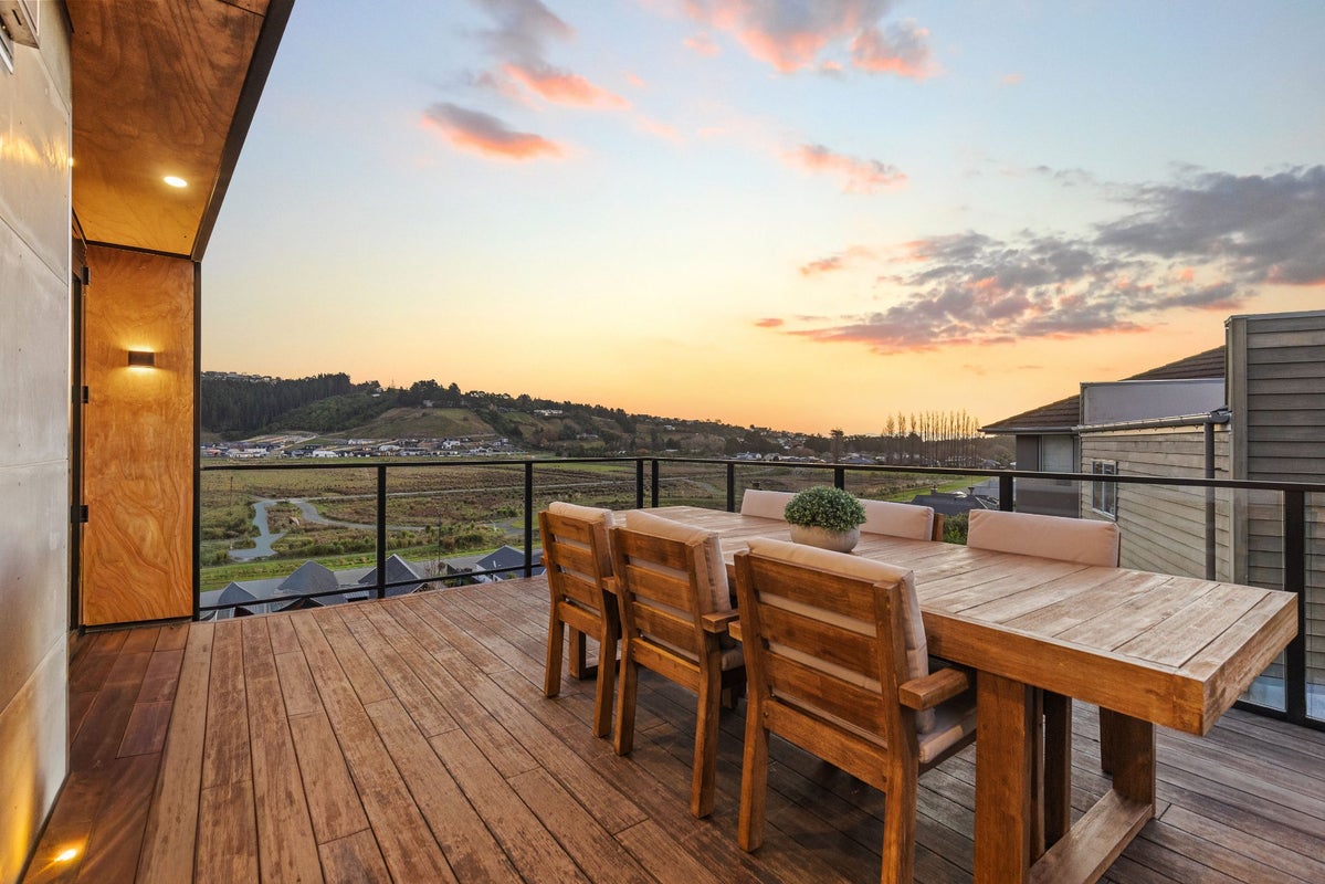 8 Jahan Lane, Cashmere, Christchurch - Carousel 2
