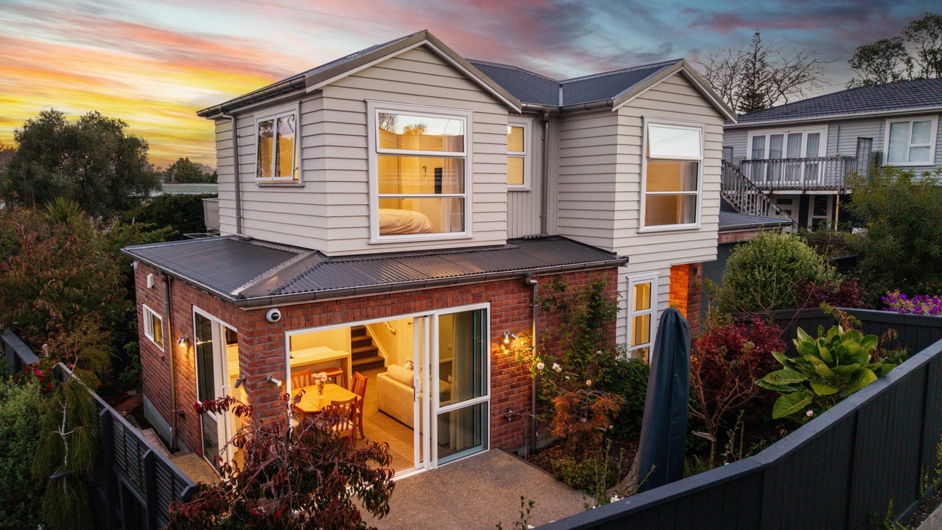 61B Jaemont Avenue, Te Atatu South, Auckland - Carousel 2
