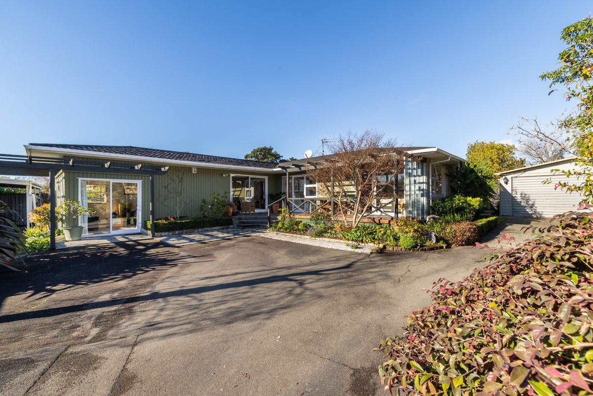 9 James Cook Street, Havelock North, Havelock North - Carousel 17