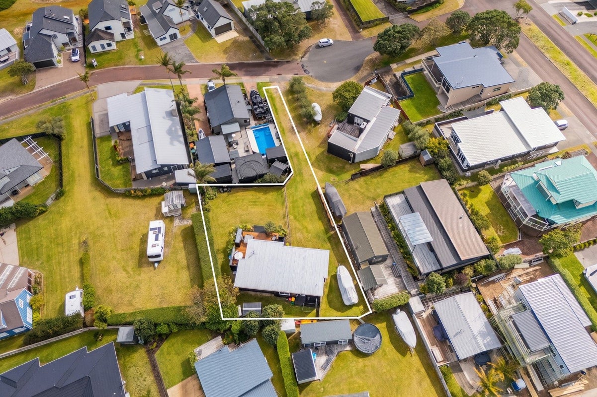 7 Ajax Head, Pauanui, Thames-Coromandel, Waikato - Carousel 21