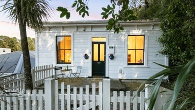21 St Mary Street, Thorndon, Wellington - Carousel 1