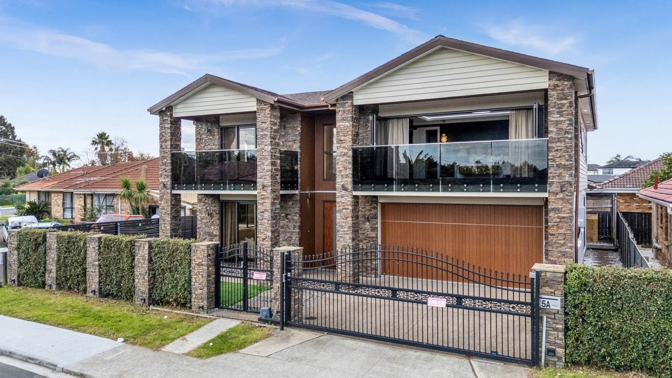 5A Sunnyside Crescent, Papatoetoe, Auckland - Carousel 2