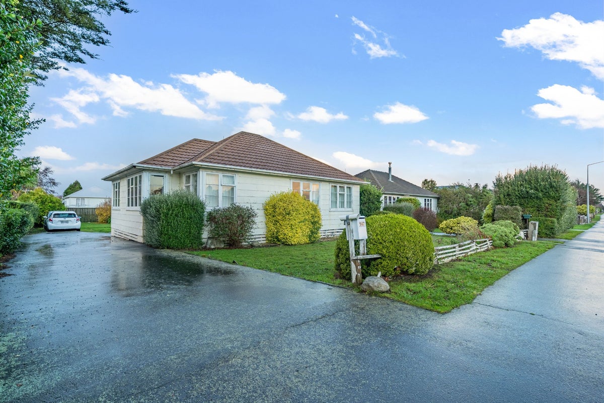 147 Isabella Street, Glengarry, Invercargill - Carousel 1