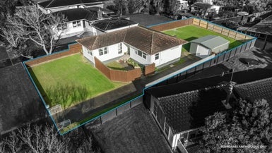 31 Sunvue Road, Glen Eden, Auckland - Carousel 1