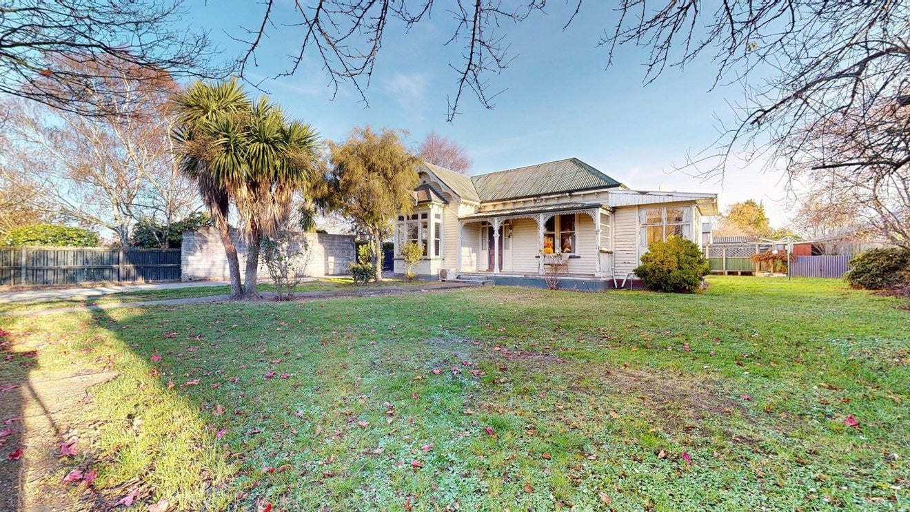 53 Middle Road, Allenton, Ashburton - Carousel 1