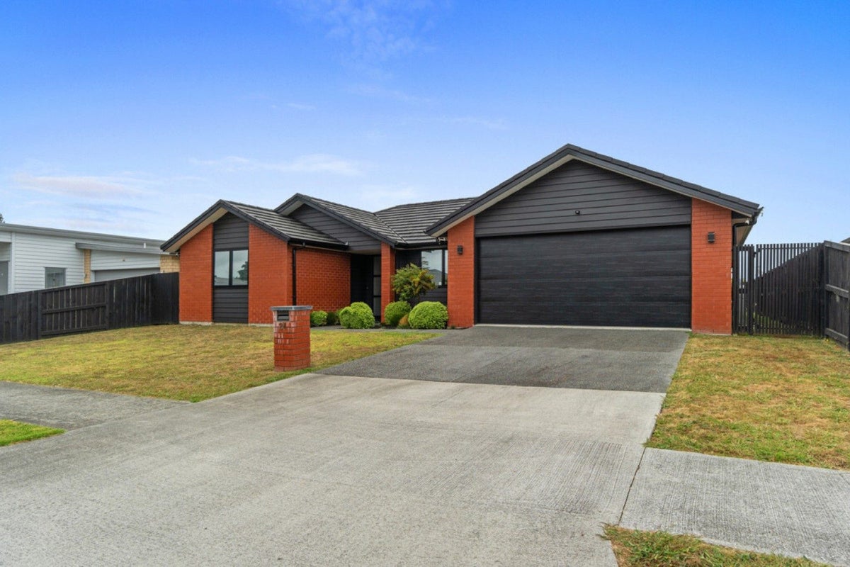 24 Murray Ward Drive, Te Kauwhata, Te Kauwhata - Carousel 1