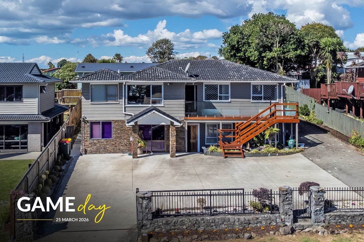 14 Shalimar Place, Clover Park, Auckland - Carousel 1