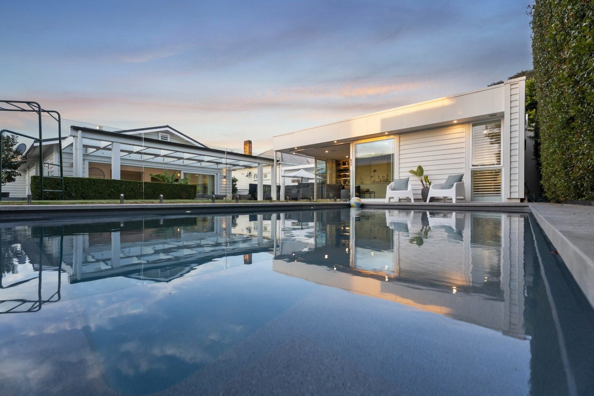 46 Bannerman Road, Morningside, Auckland - Carousel 1