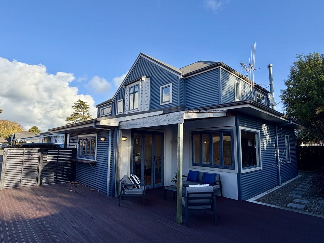 213A Park Road, Hokowhitu, Palmerston North - Carousel 1