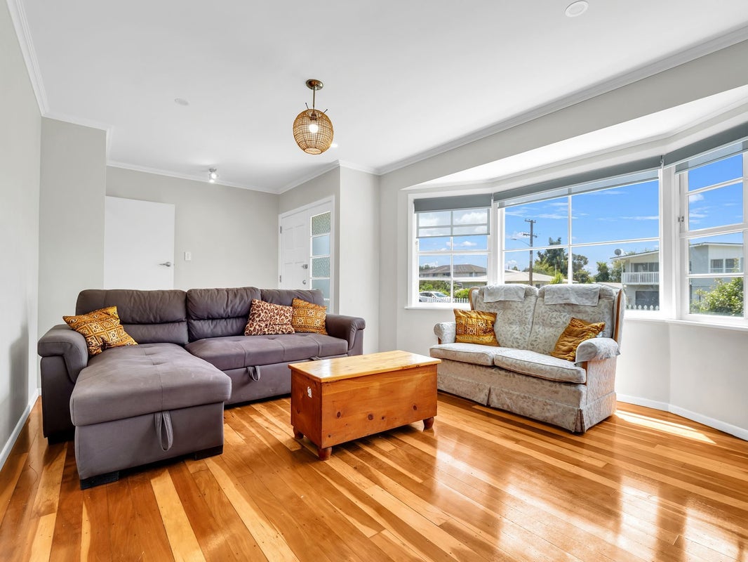 27 McKee Avenue, Fenton Park, Rotorua - Carousel 2