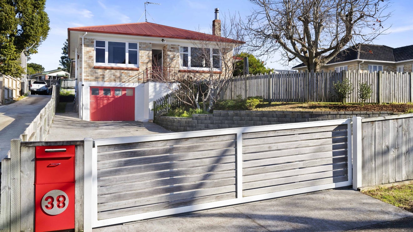 38 Paerata Road, Pukekohe, Pukekohe - Carousel 1