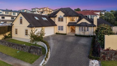 13 The Enclave, Totara Heights, Auckland - Carousel 1