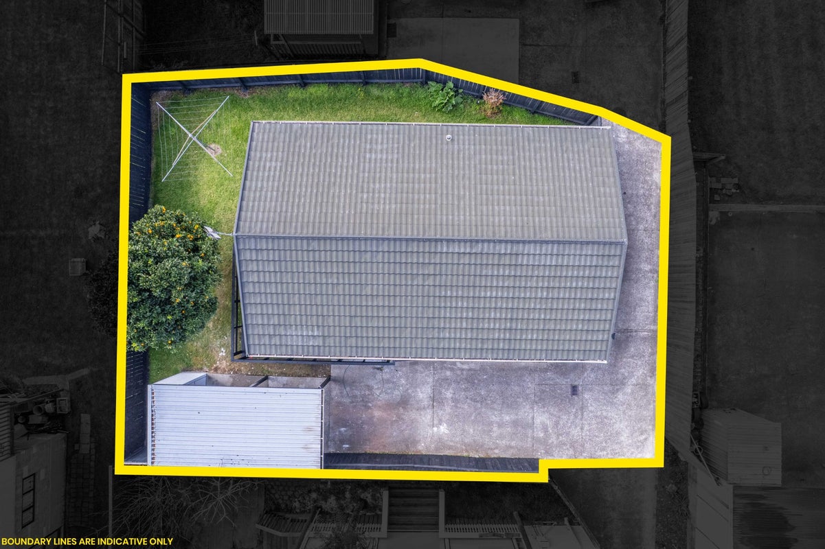 2/80 Kenderdine Road, Papatoetoe, Auckland - Carousel 13