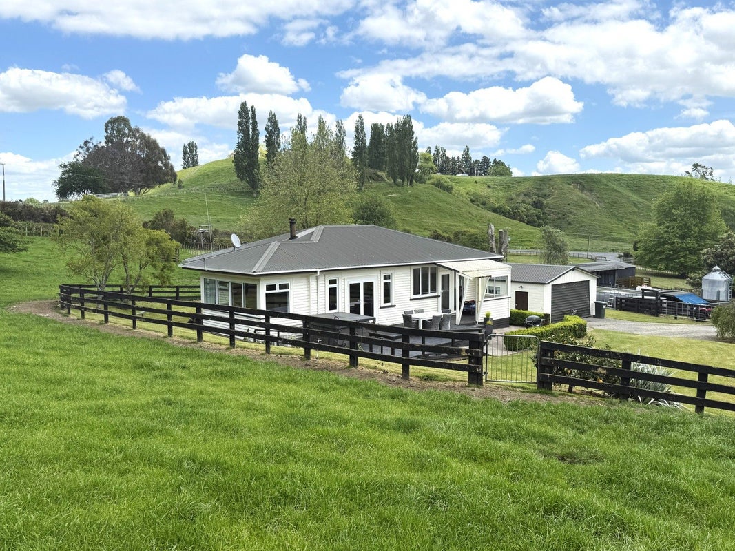 128 Taotaoroa Road, Matamata - Carousel 1