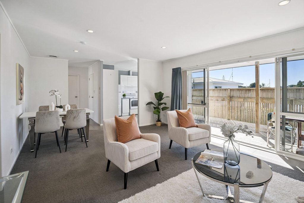 36B Charlotte Street, Stanmore Bay, Whangaparaoa - Carousel 2