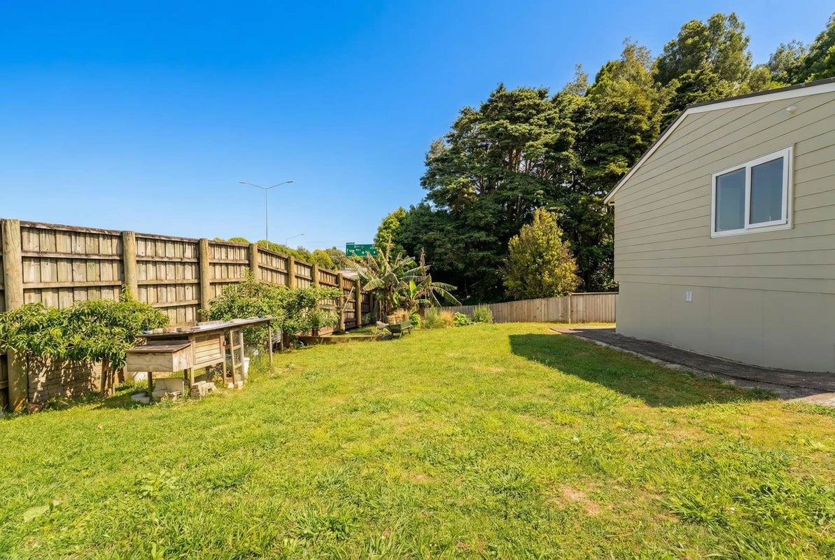 5/17A Idesia Place, Totara Heights, Auckland - Carousel 1
