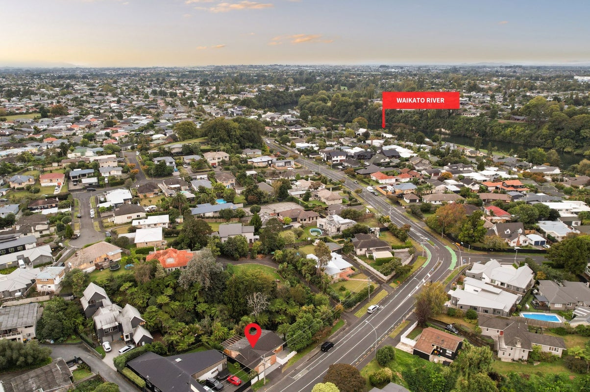 17 Beerescourt Road, Beerescourt, Hamilton - Carousel 38