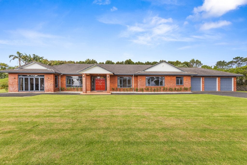 503 REDOUBT RD, Flat Bush, Auckland - Carousel 1