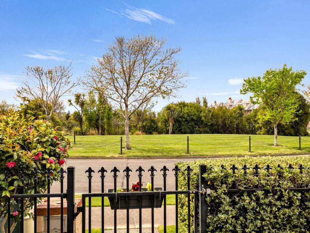 40 Waterford Avenue, Northwood, Christchurch - Carousel 1