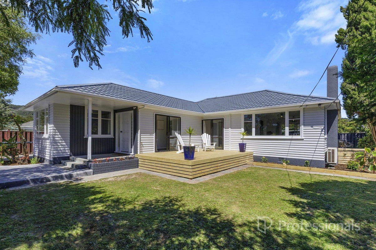 4 Hood Avenue, Heretaunga, Upper Hutt - Carousel 1