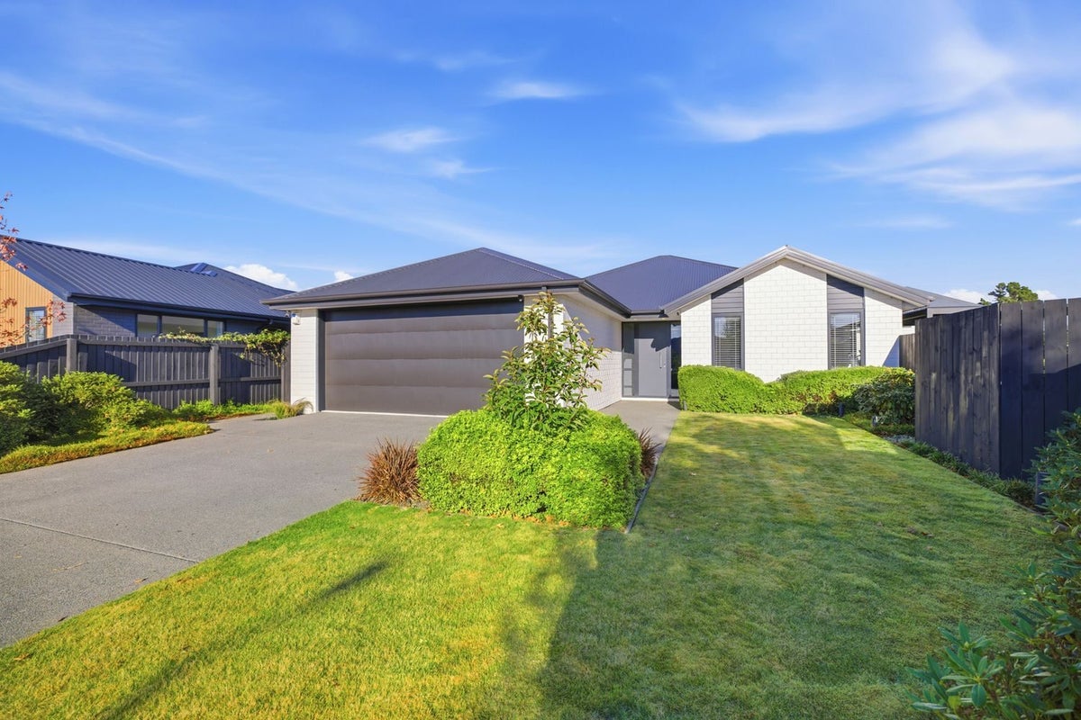 9 Guyon Street, Marshland, Christchurch - Carousel 2