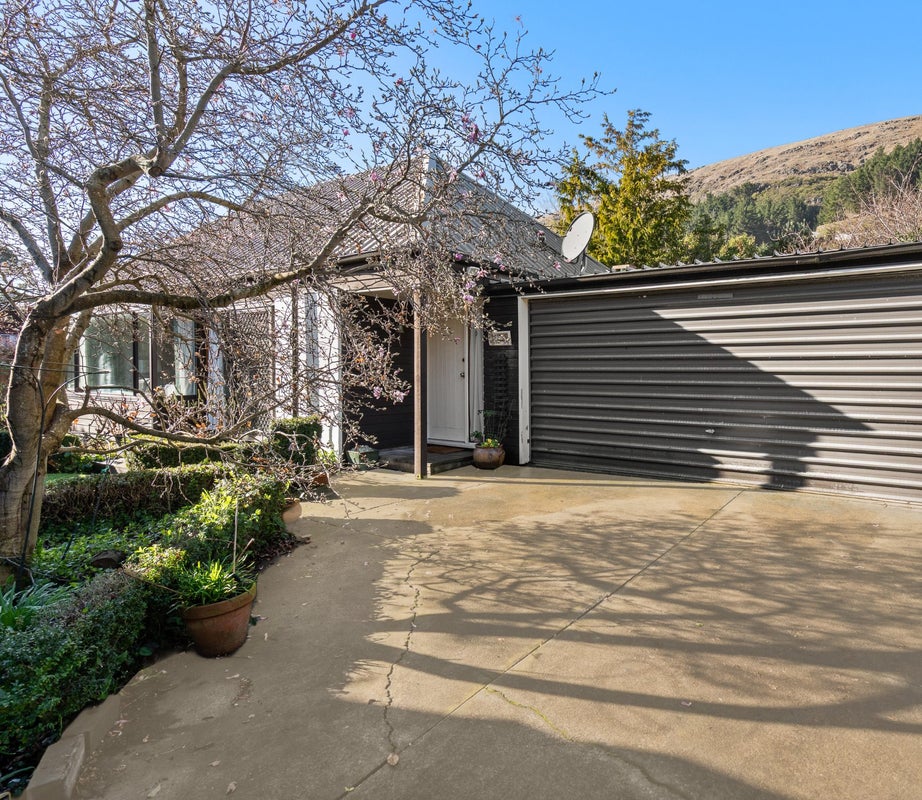 3/3 Sumnervale Drive, Sumner, Christchurch - Carousel 1