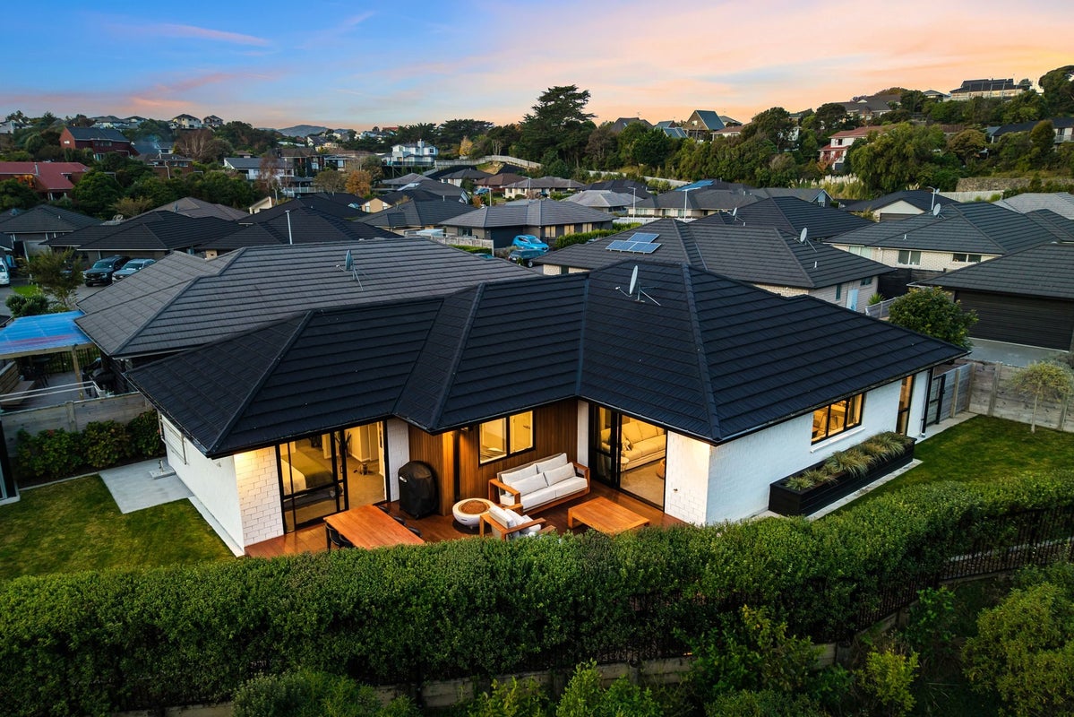 7 Tide Lane, Whitby , Porirua - Carousel 2