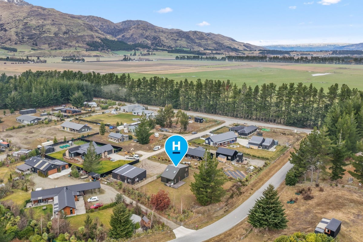 7 Moonraker Place, LAKE HAWEA - Carousel 25