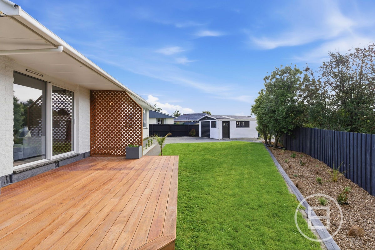 11 Lomond Place, Woolston, Christchurch - Carousel 2