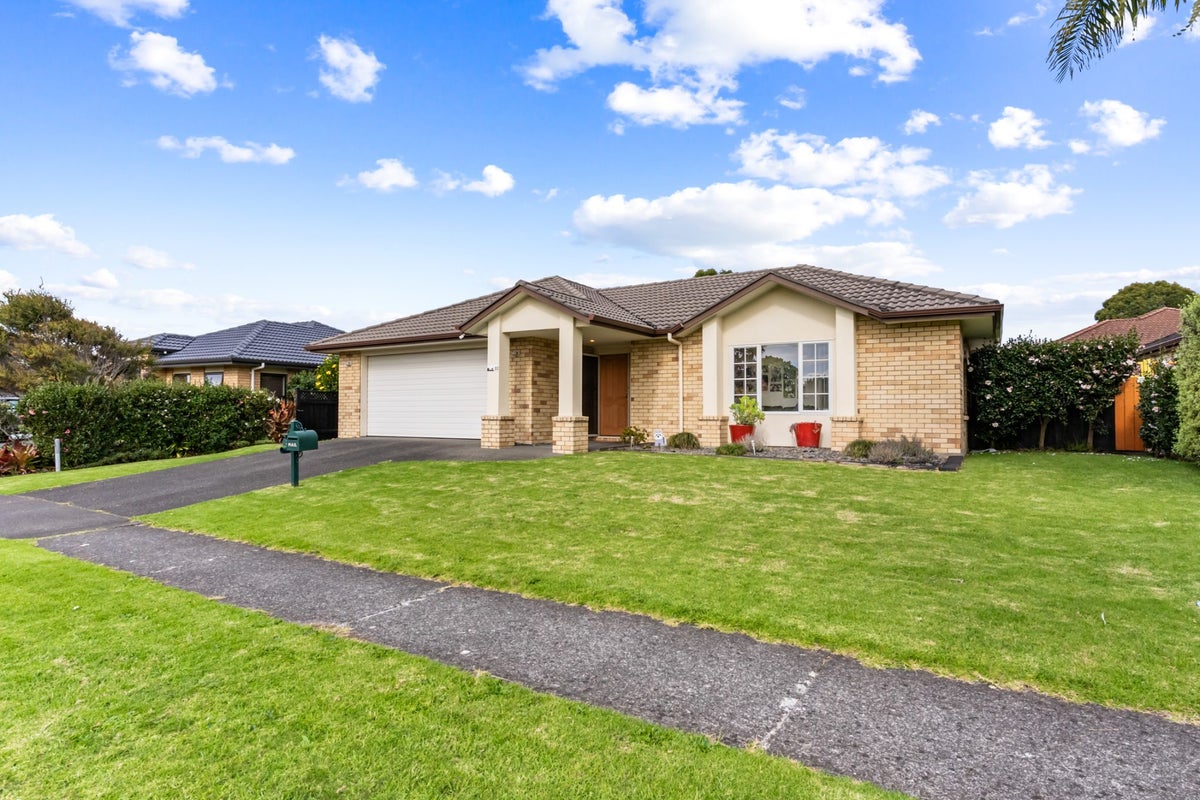 22 Belfry Place, Wattle Downs, Auckland - Carousel 2