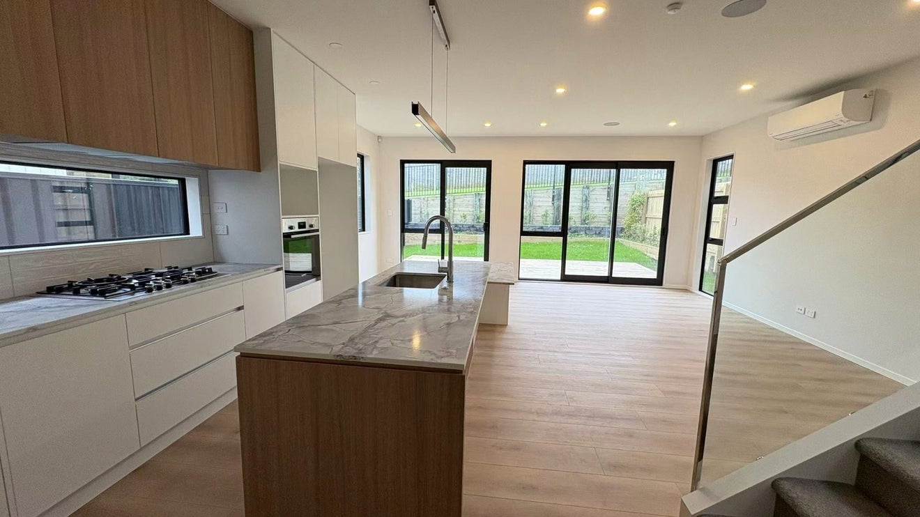 15 Wira Lane, SILVERDALE - Carousel 2