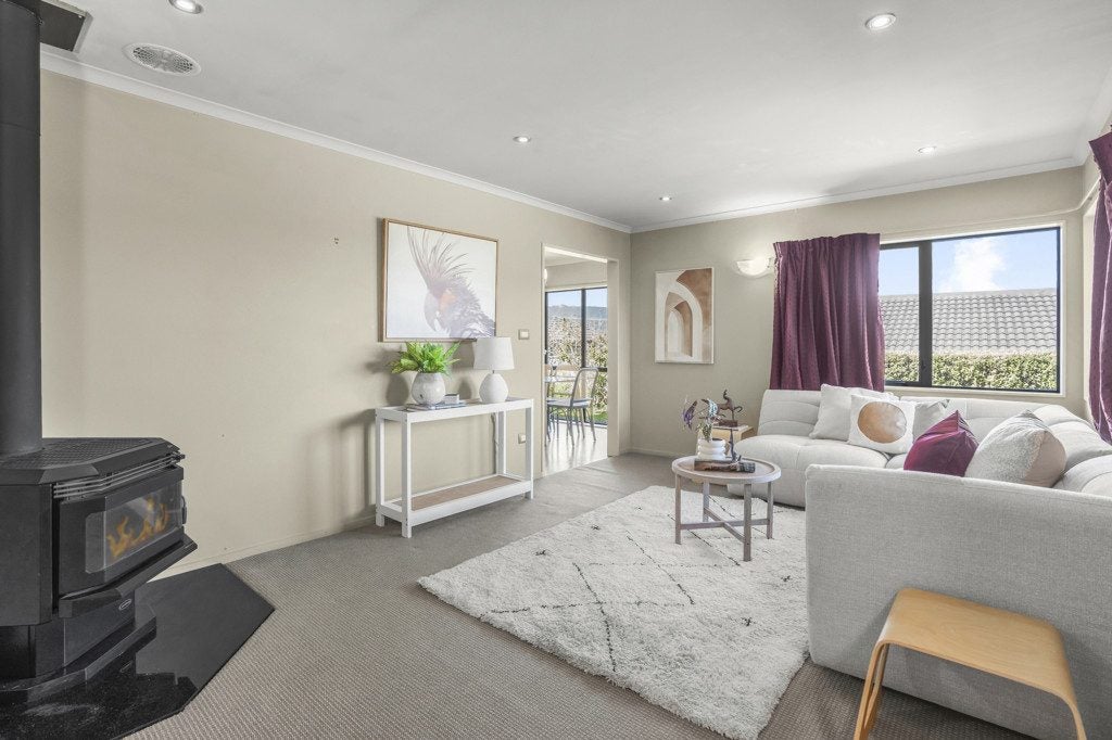 50 Percy Kinsman Crescent, Riverstone Terraces, Upper Hutt - Carousel 2