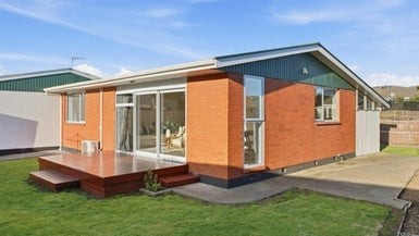 4 Redbridge Lane, Sydenham, Christchurch - Carousel 1