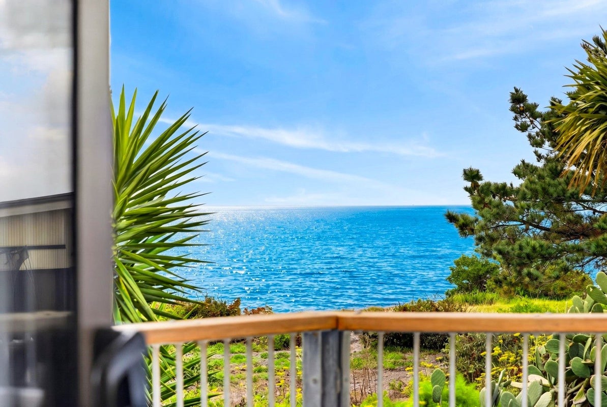 11 Mer Place, Bay View, Napier - Carousel 2