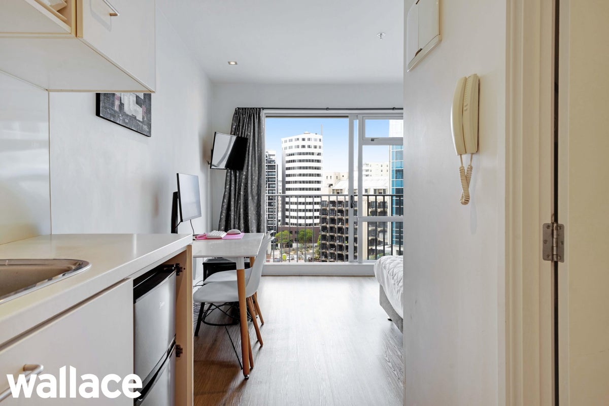 11B/16 Gore Street, Auckland Central, Auckland - Carousel 2