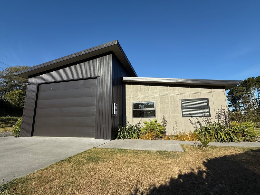 7 Maungatawhiri Road, Raglan, Raglan - Carousel 1