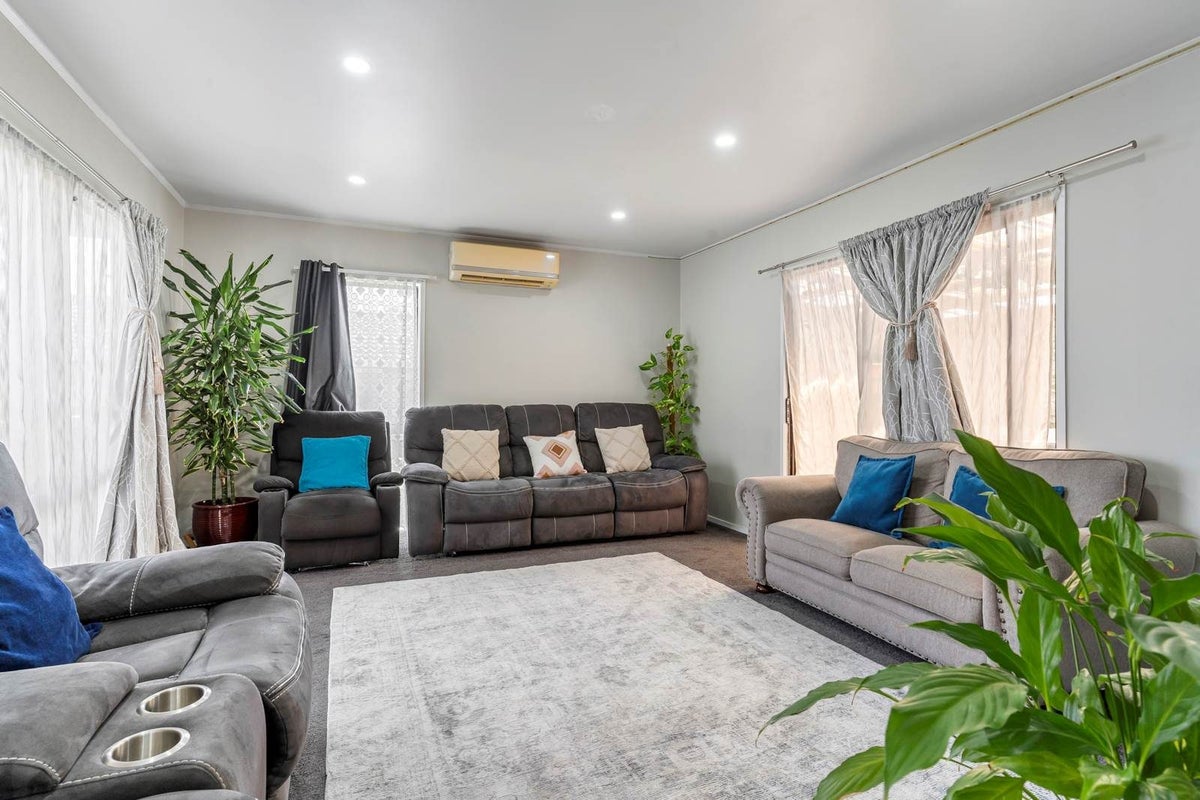 2/47 Taitimu Drive, Weymouth, Auckland - Carousel 2
