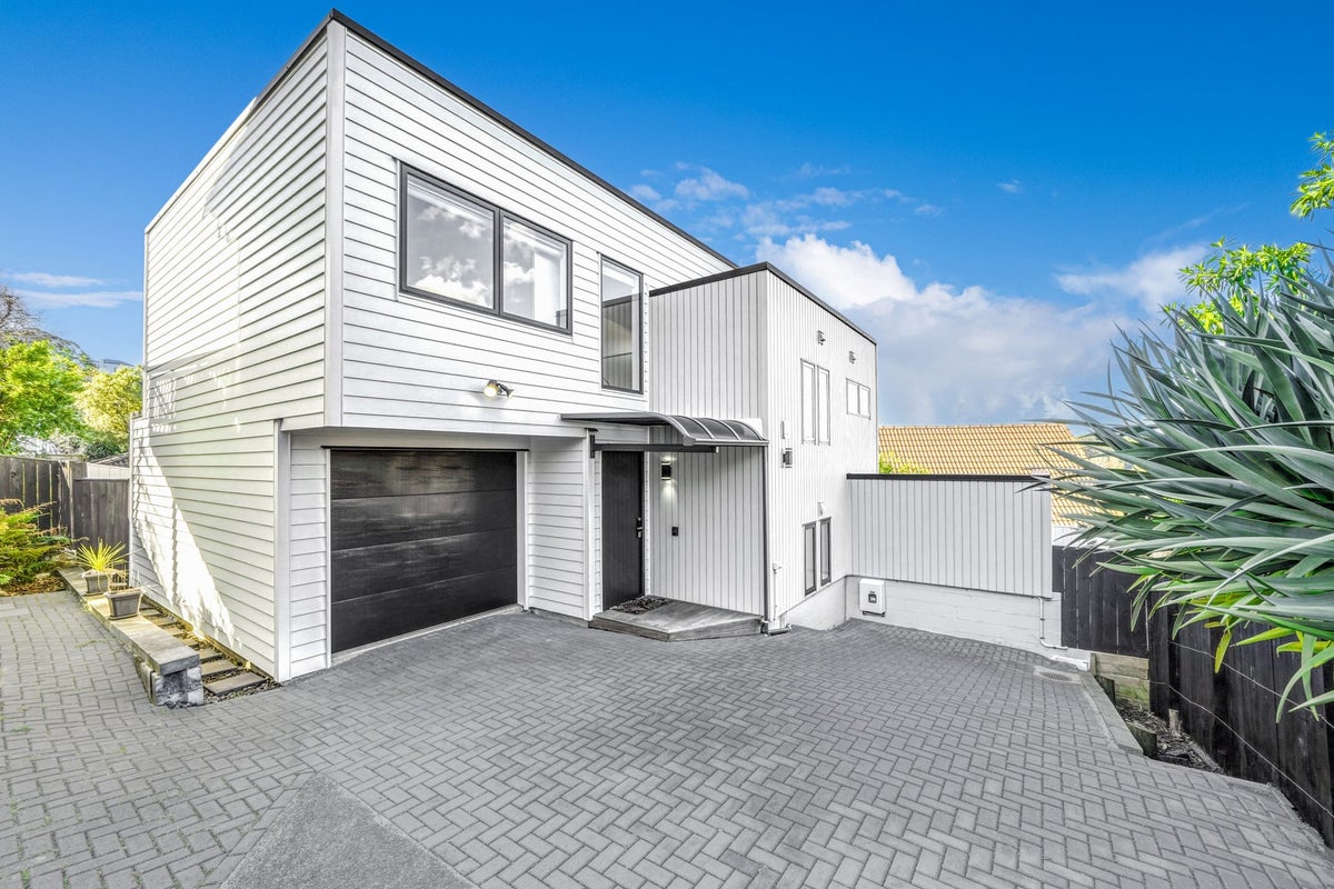 17A Winhall Rise, Remuera, Auckland - Carousel 1