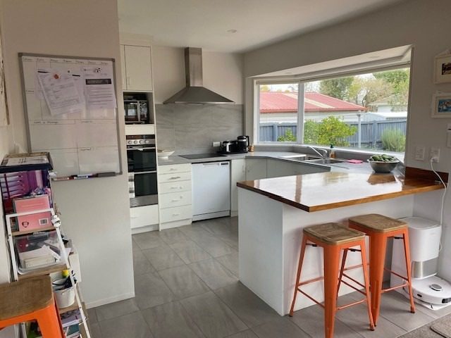108 Kendal Avenue, Burnside, Christchurch - Carousel 1